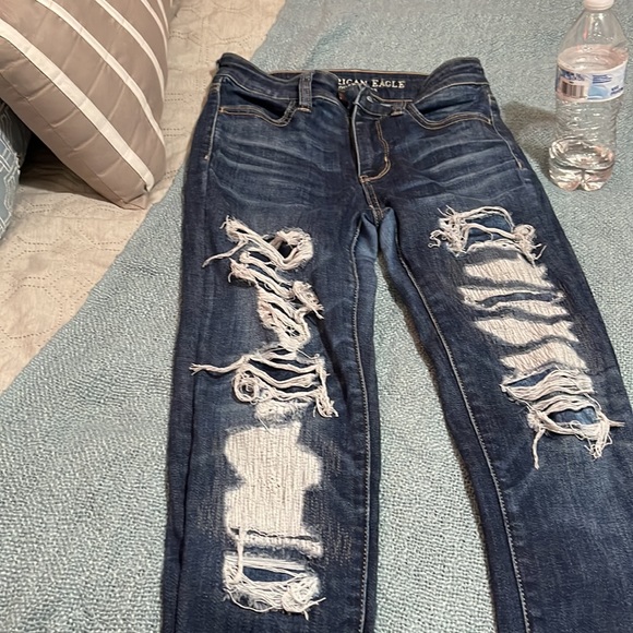American Eagle: Jeans - Picture 2 of 4
